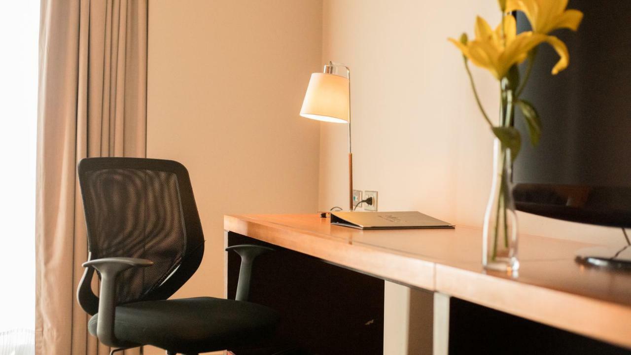 Mds Hotel Калама Екстер'єр фото A typical office at the University of Westminster