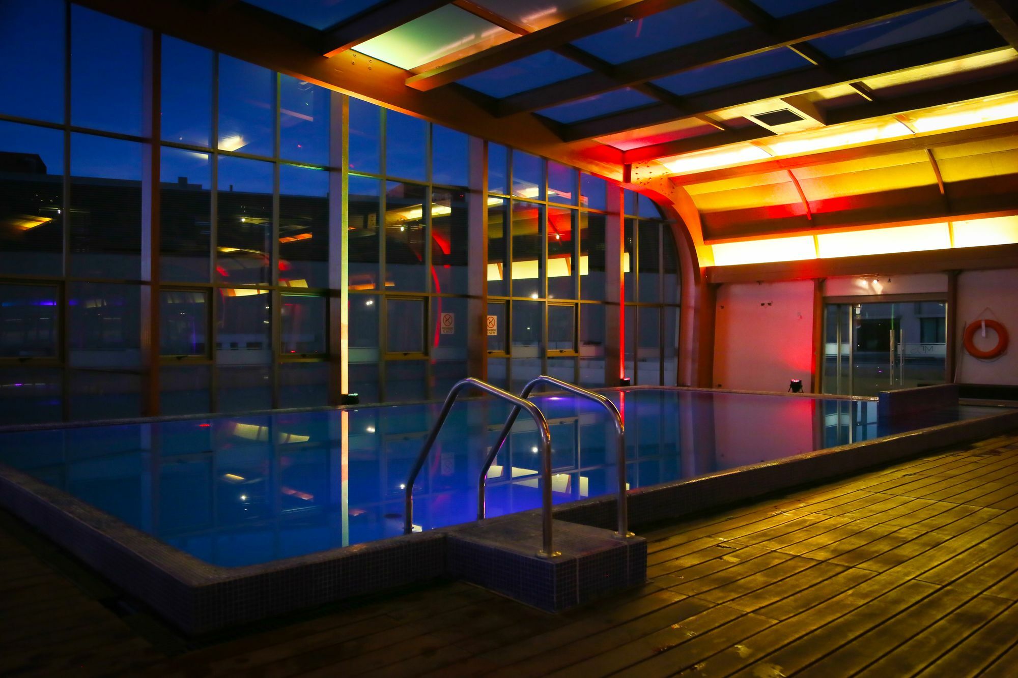 Mds Hotel Калама Екстер'єр фото The pool at the top of the hotel